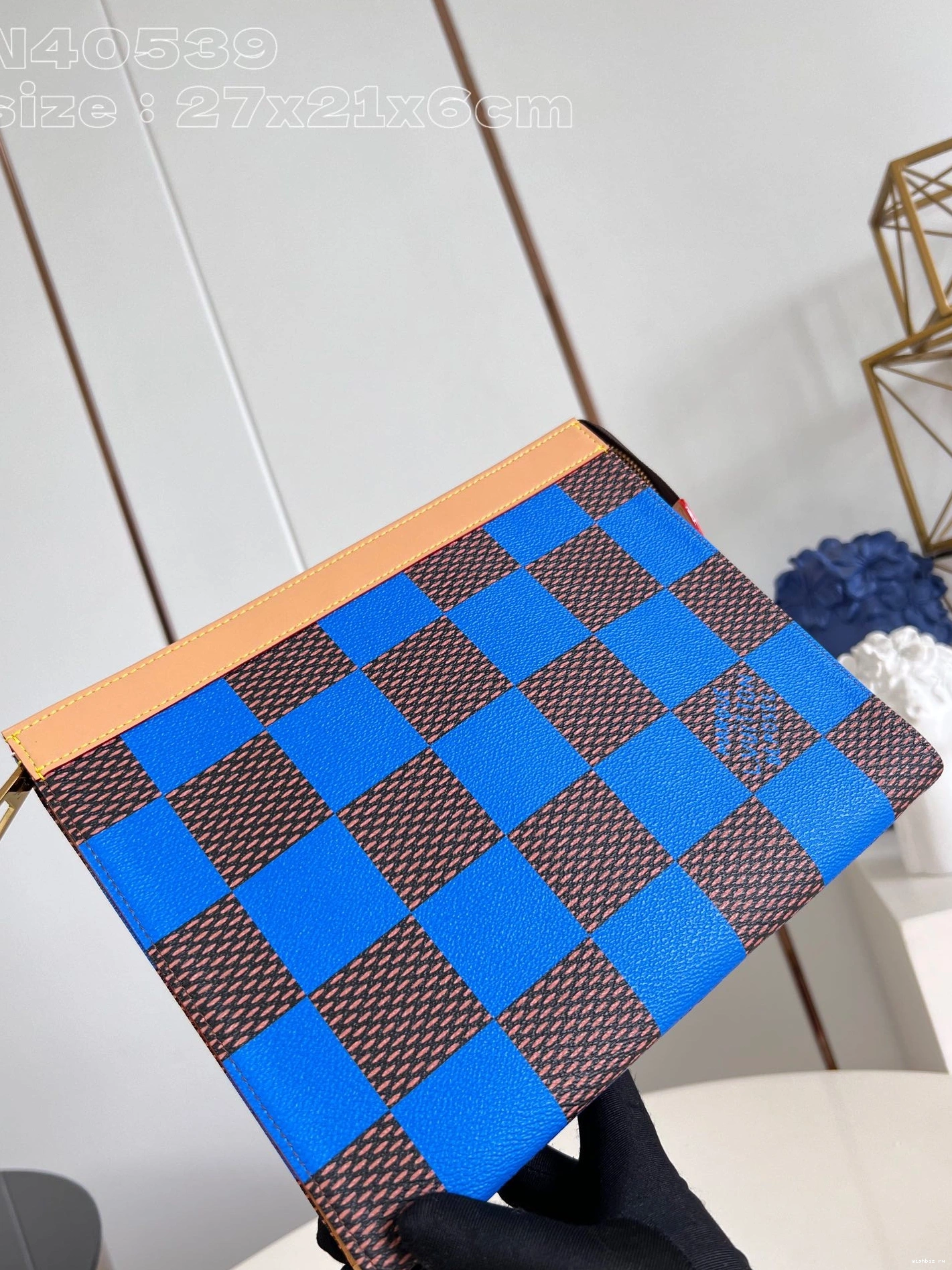 WIS VUITTON POCHETTE LOUIS VOYAGE-27*21*6CM 0317